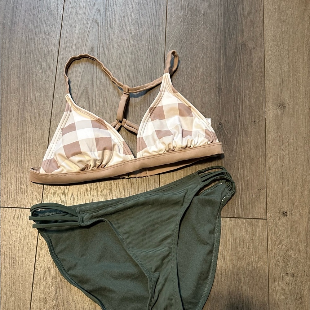Xhilaration Bikini Set – Size Medium (Top & Bottom)